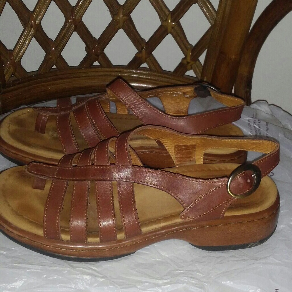 Woman Sandal dansko